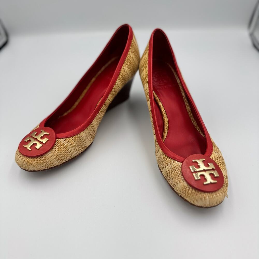 Tory Burch Reva Raffia Wedge Pumps 8M Straw Woven Red Logo Coastal Resort Shoes - Picture 15 of 16